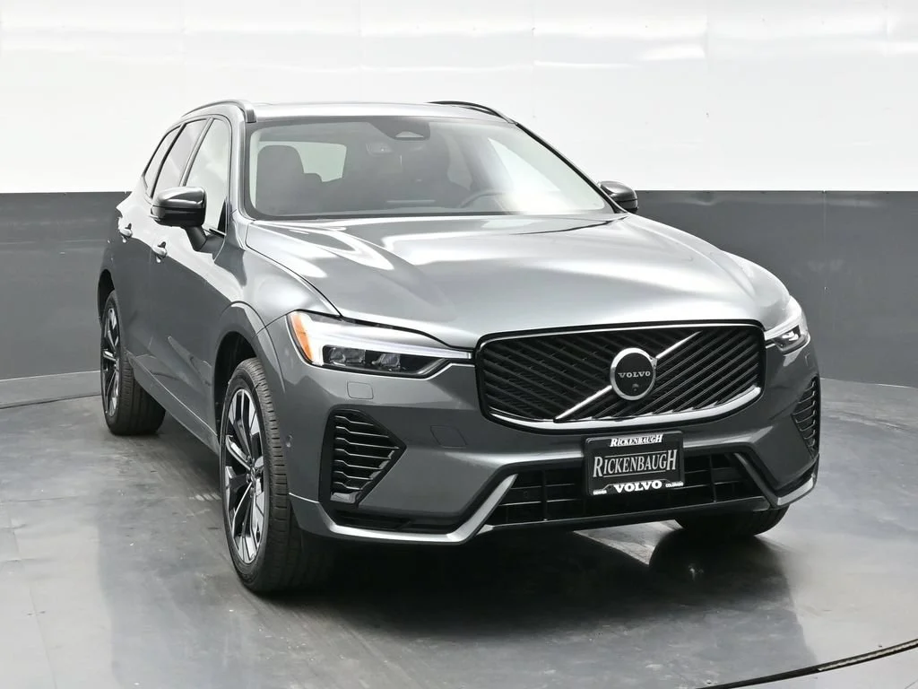 New 2027 Forest Lake Volvo T8 Plus image 1