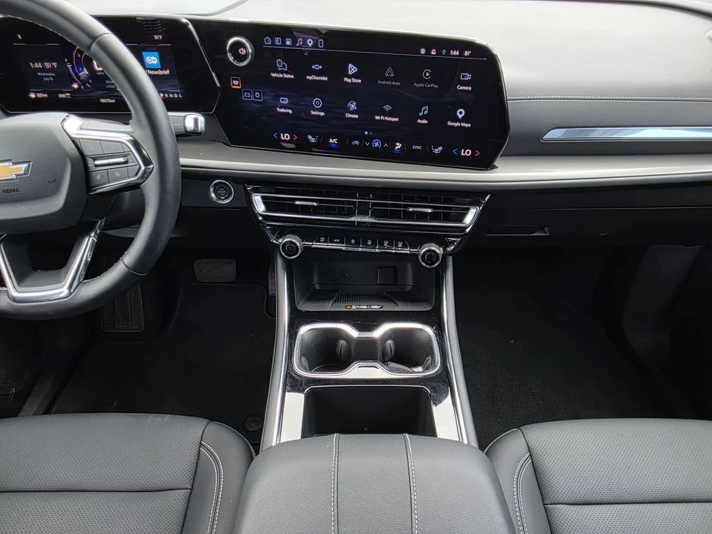 Used 2026 Mosaic Black Metallic Chevrolet LT image 20