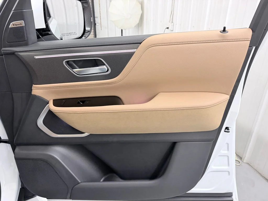 New 2027 RADIANT WHITE INFINITI Luxe 2WD image 48