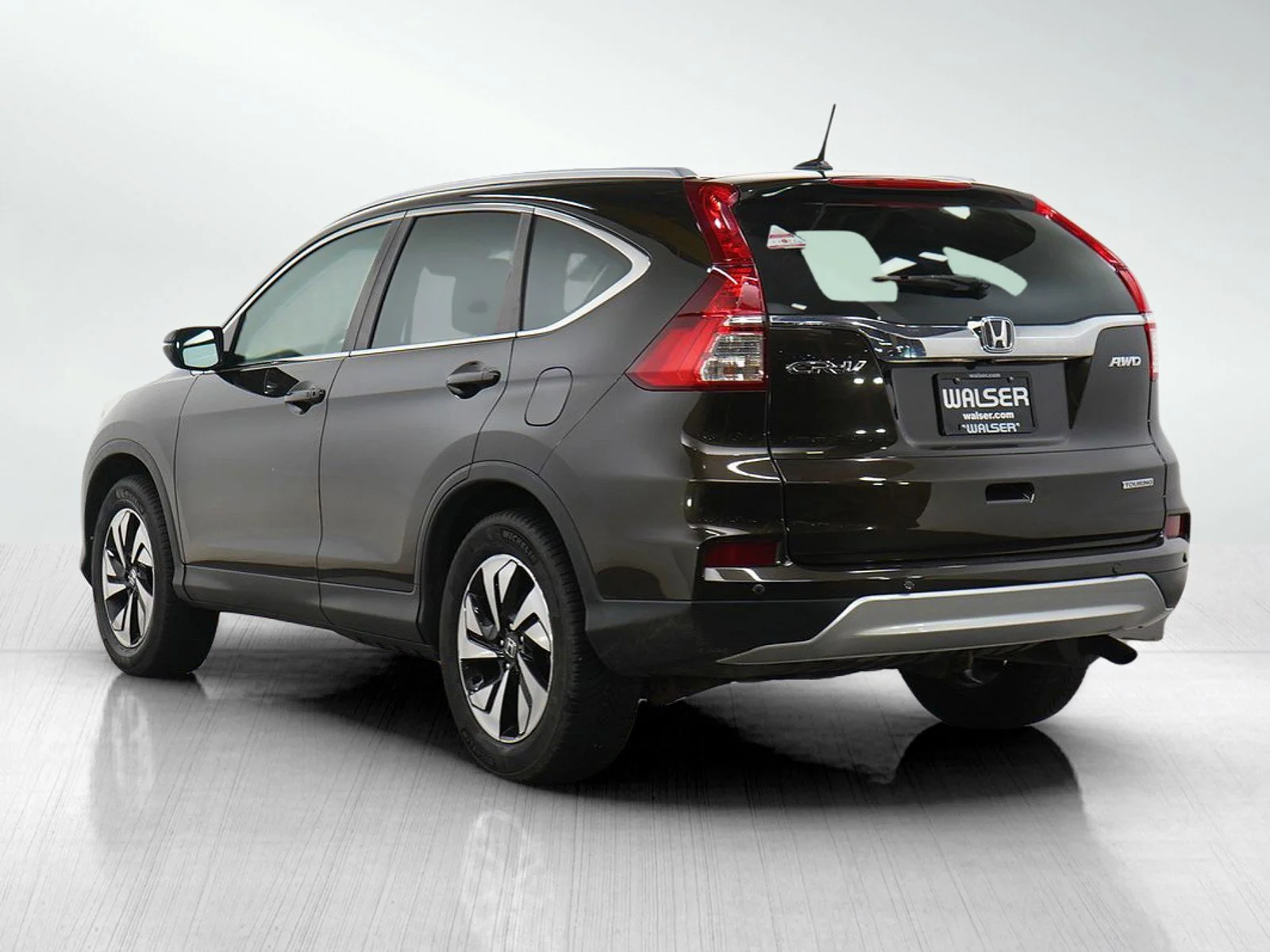 Used 2015 Black Honda 4D WAGON TOURING 4WD image 3