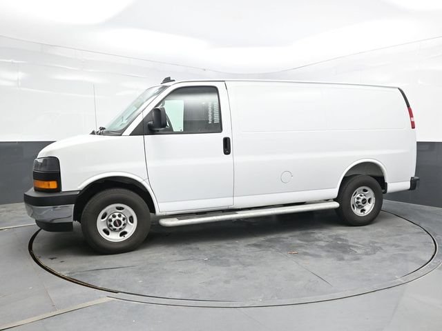 Used 2025 White GMC Work Van image 3
