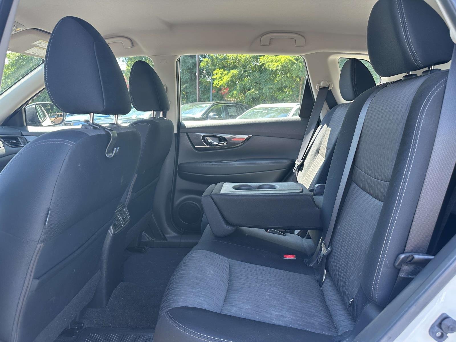 2017 Nissan Rogue S - Photo 16