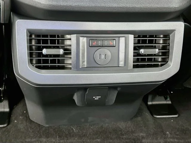 New 2027 Gray Ford Lariat image 12
