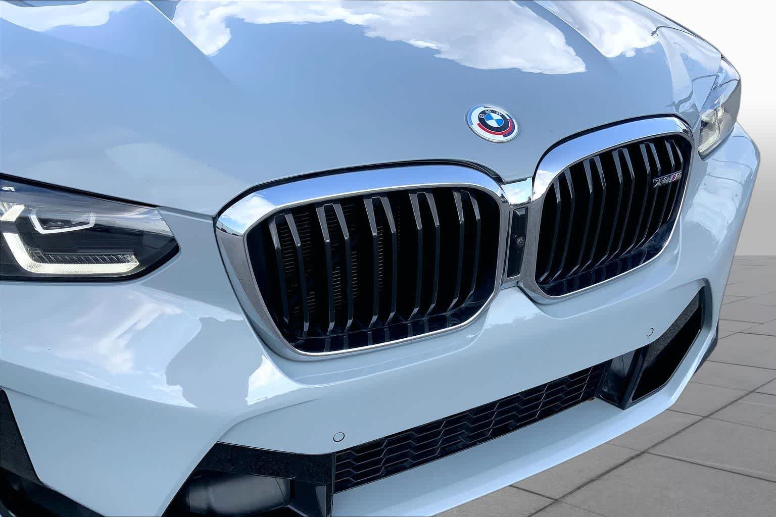 Used 2023 Brooklyn Grey Metallic BMW  image 29