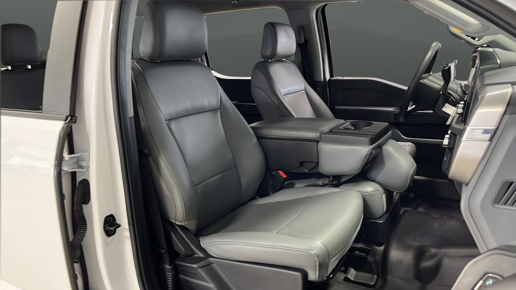 Used 2022 Oxford White Ford XL image 22