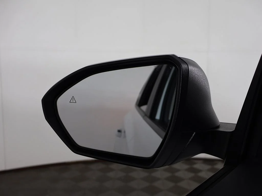 Used 2024 White Pearl Hyundai SEL image 35