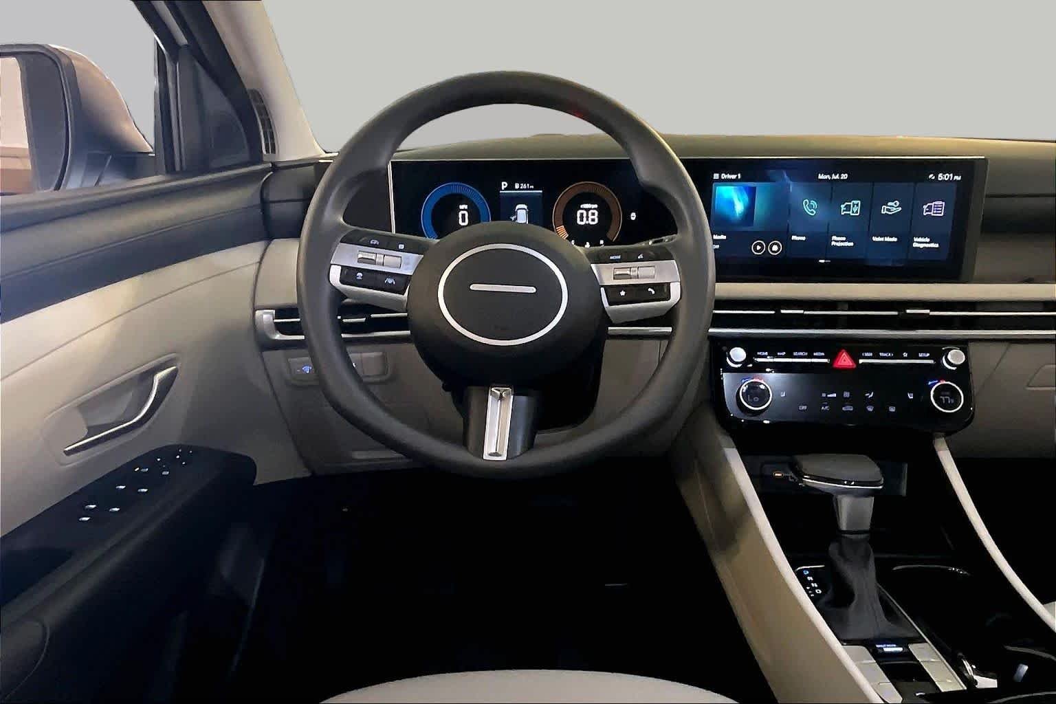 Used 2026 Serenity White Pearl Hyundai SEL image 5