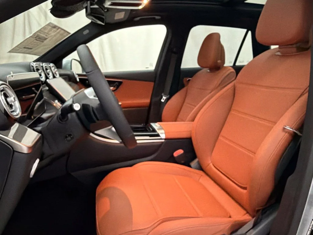 New 2027 Silver Mercedes-Benz GLC 300 image 13