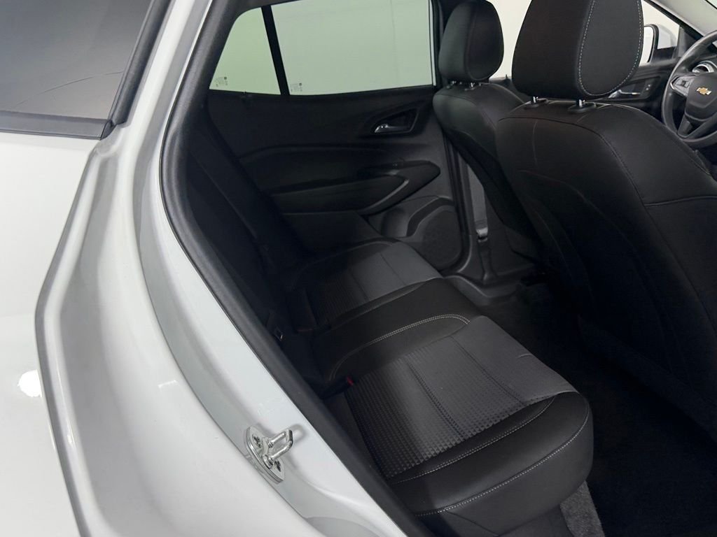 2025 Chevrolet Trax LT - Photo 28