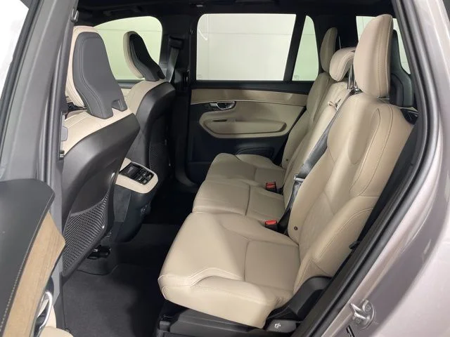 2026 Volvo XC90 Plus - Photo 40