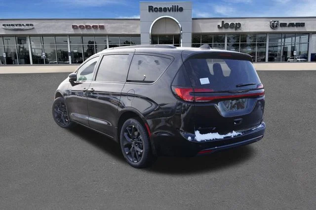 New 2026 Black Chrysler Limited image 5