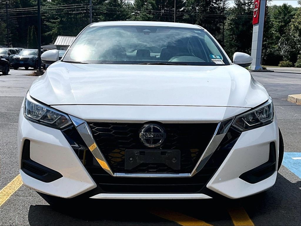 Used 2020 White Nissan SV image 2