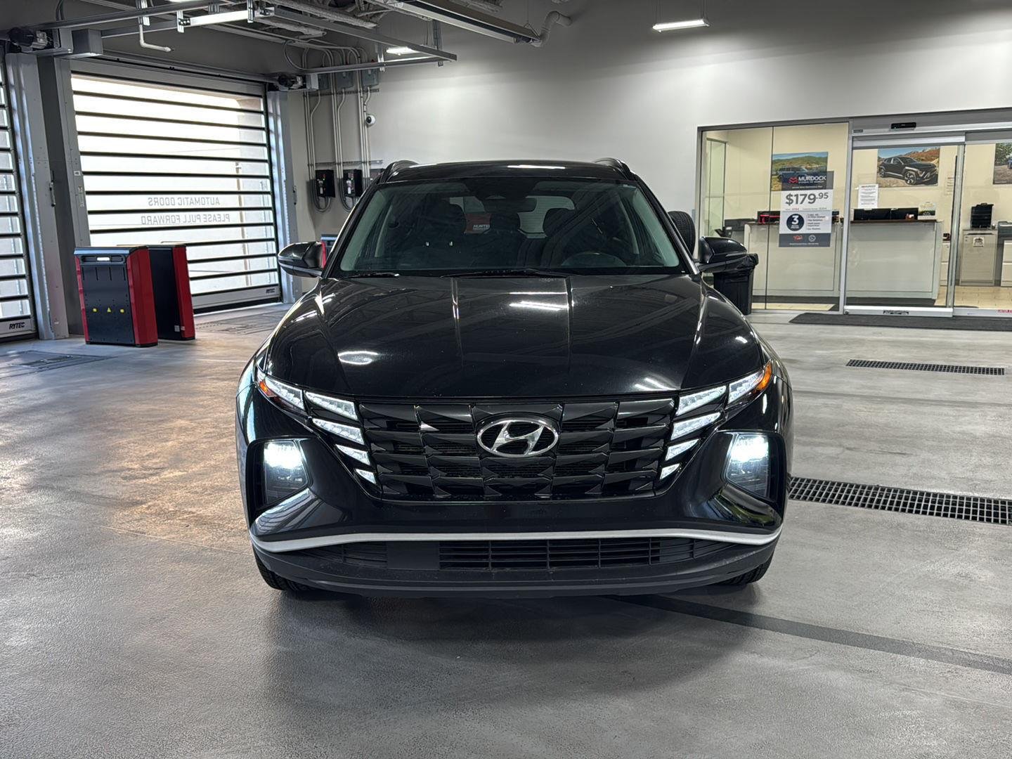 Used 2022 Phantom Black Hyundai SEL image 16