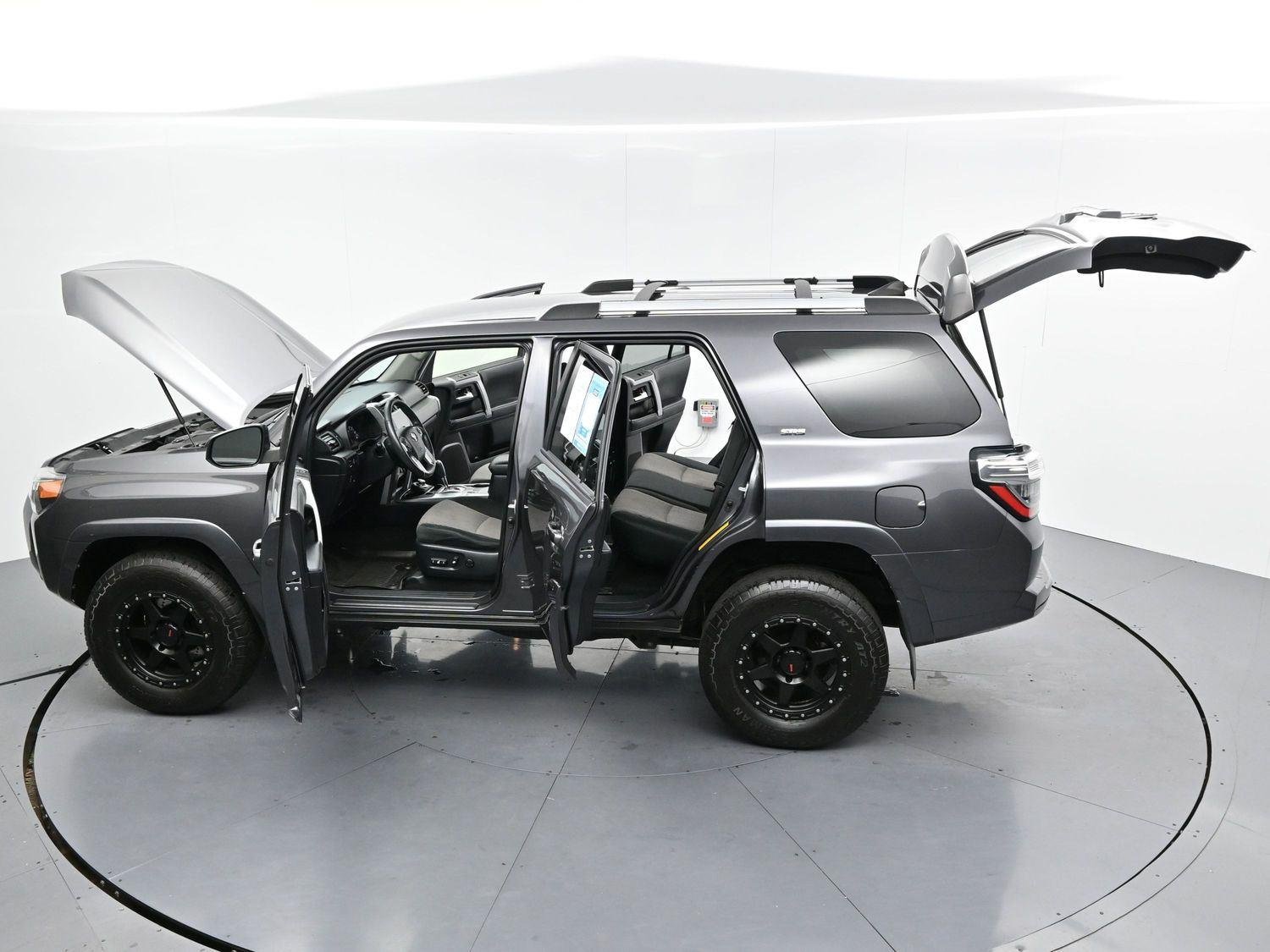 Used 2021 Magnetic Gray Metallic Toyota SR5 image 43