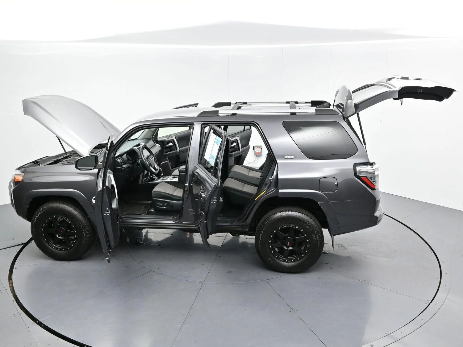 Used 2021 Magnetic Gray Metallic Toyota SR5 image 43
