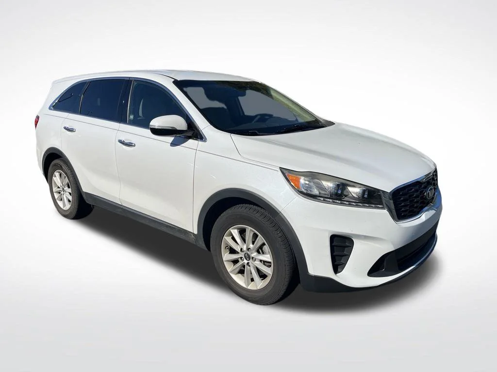 Used 2019 Snow White Pearl Kia LX image 2