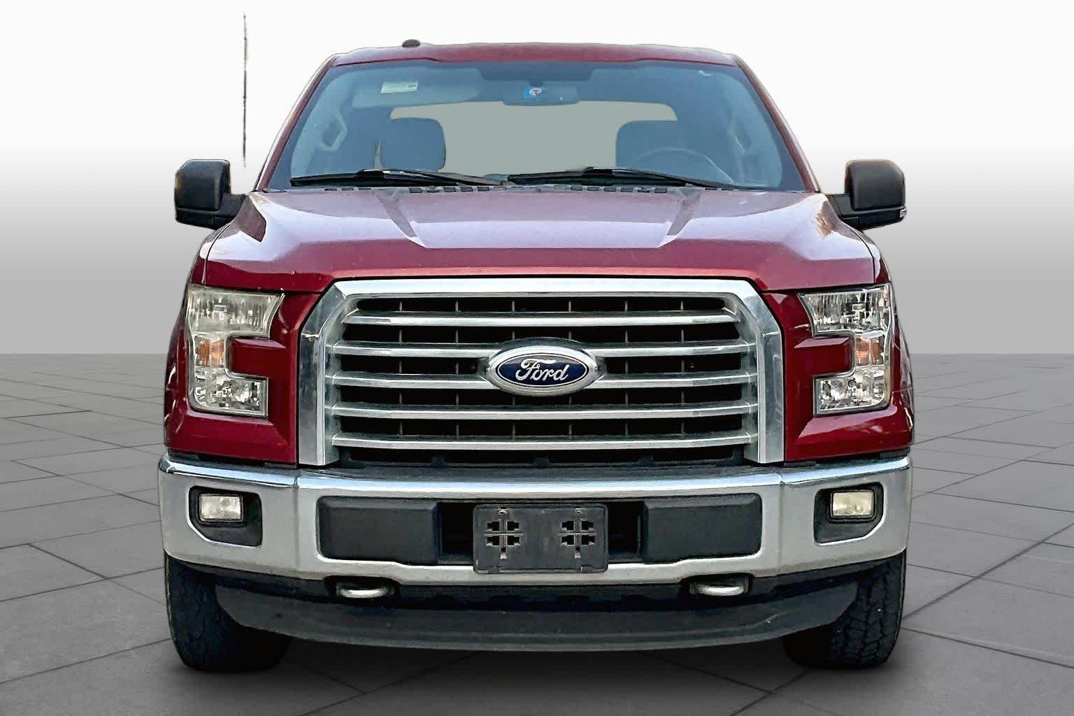 Used 2016 Ruby Red Metallic Tinted Clearcoat Ford XLT image 4
