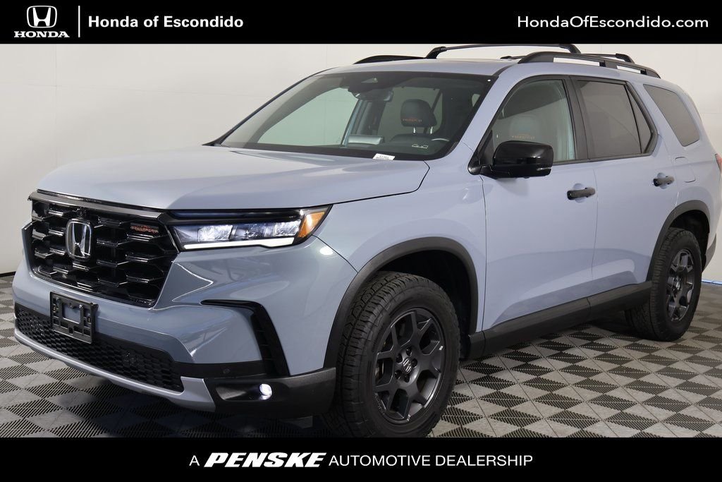 2023 Honda Pilot TrailSport AWD's photo