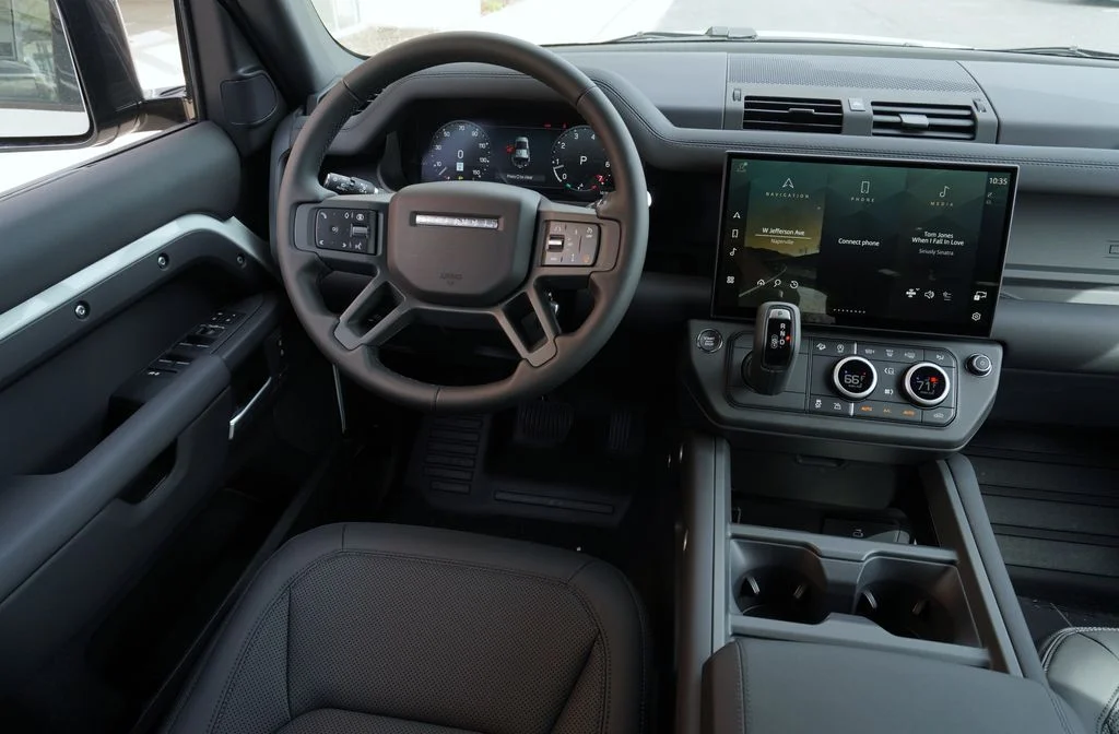 New 2026 Fuji White Land Rover S image 17