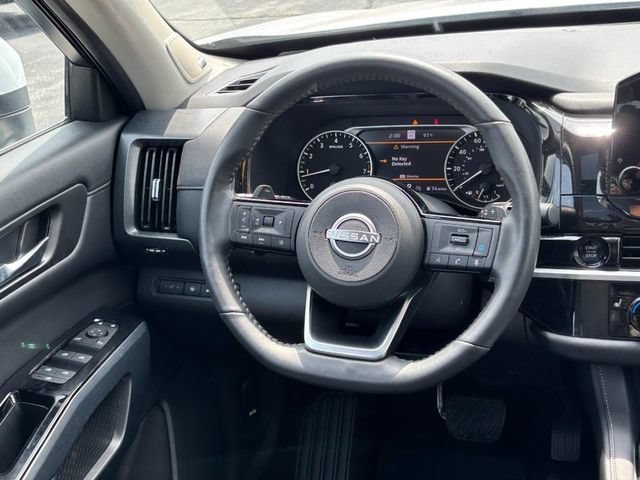 2025 Nissan Pathfinder SL - Photo 13