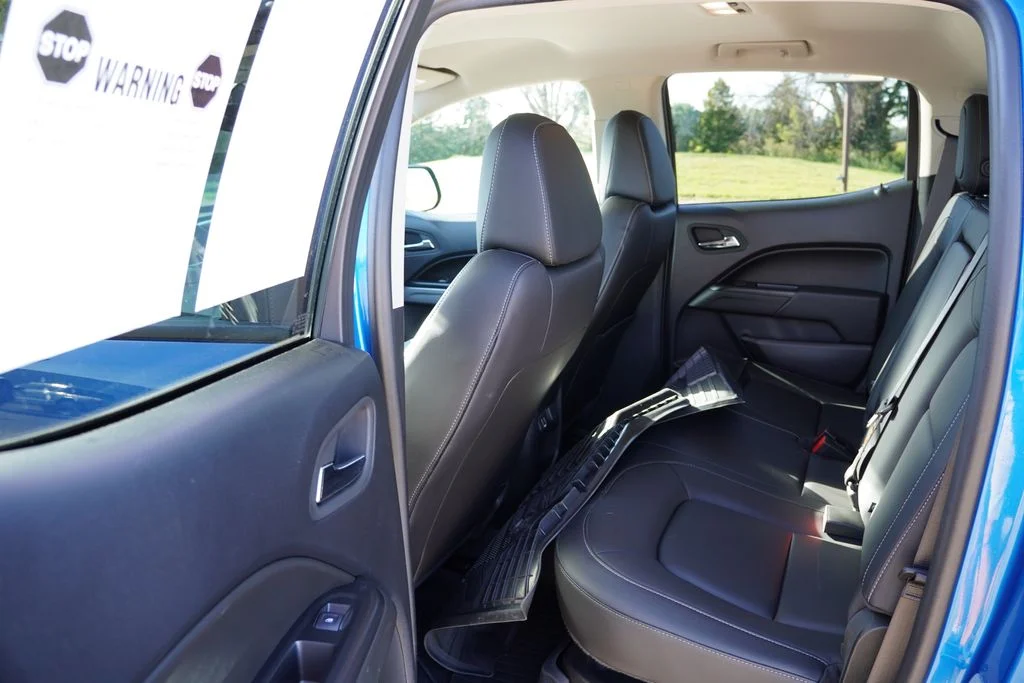 Used 2022 Blue Chevrolet LT image 17