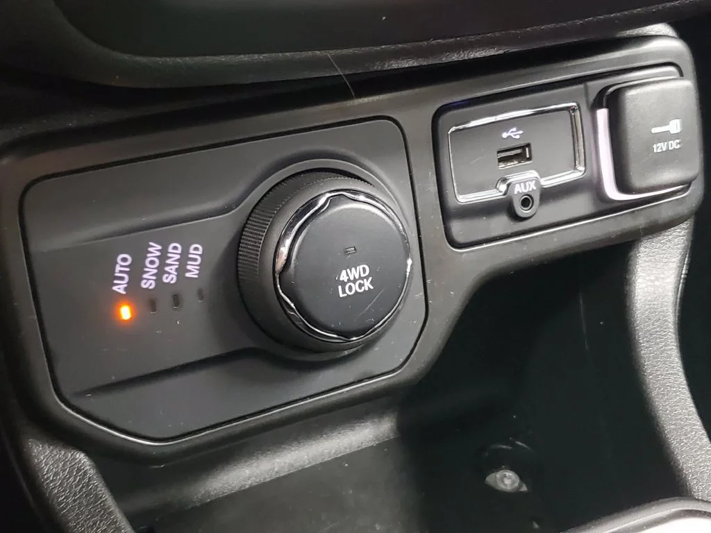 2023 Jeep Renegade Latitude - Photo 17