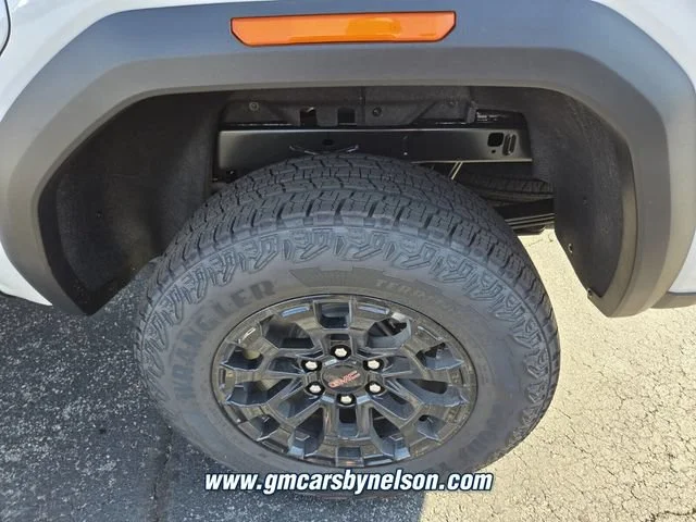 New 2026 Summit White GMC Elevation image 9