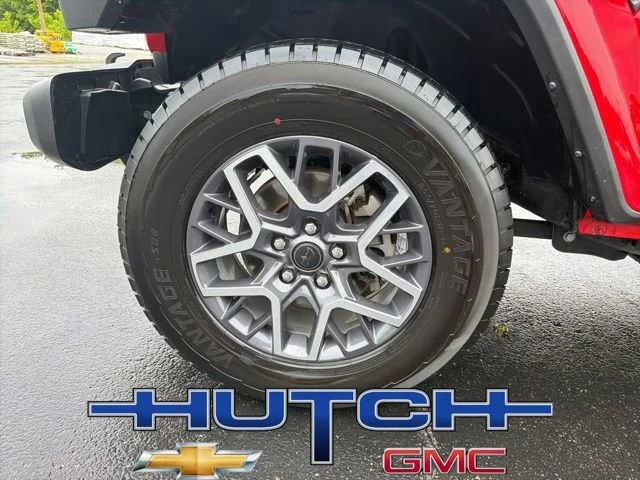 Used 2025 Red Jeep 4-Door Sahara 4x4 image 9