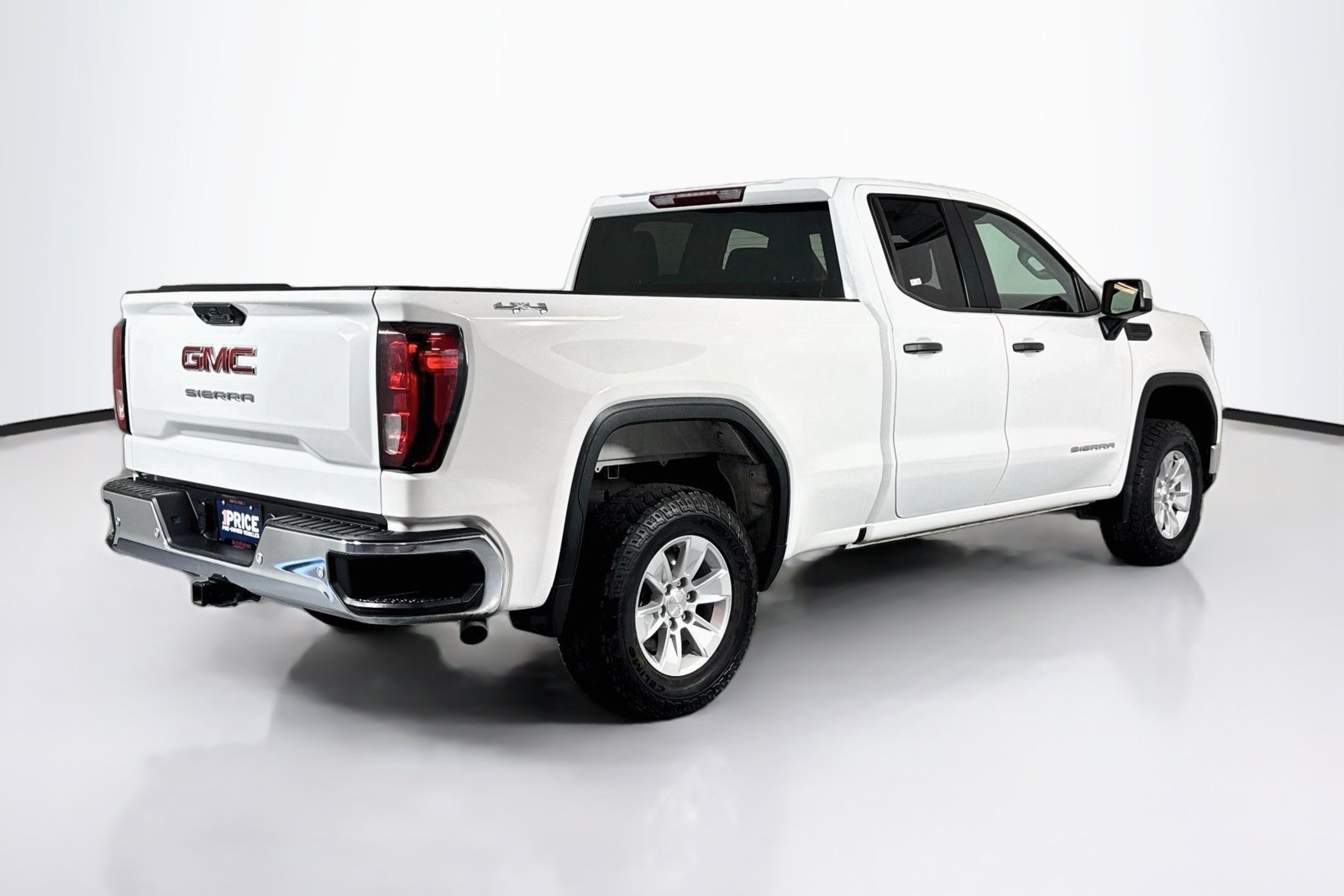 Used 2023 Summit White GMC Pro image 5