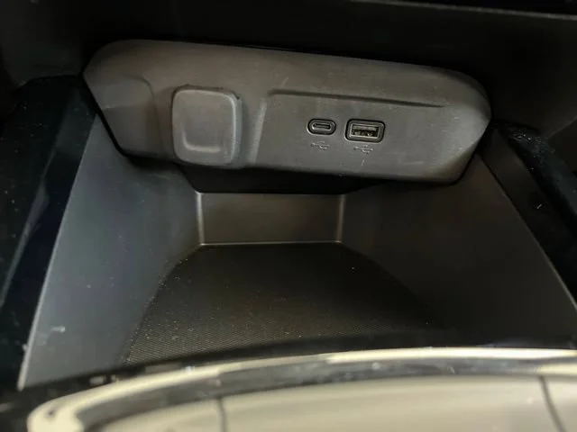 Used 2025 Cacti Green Chevrolet ACTIV image 30