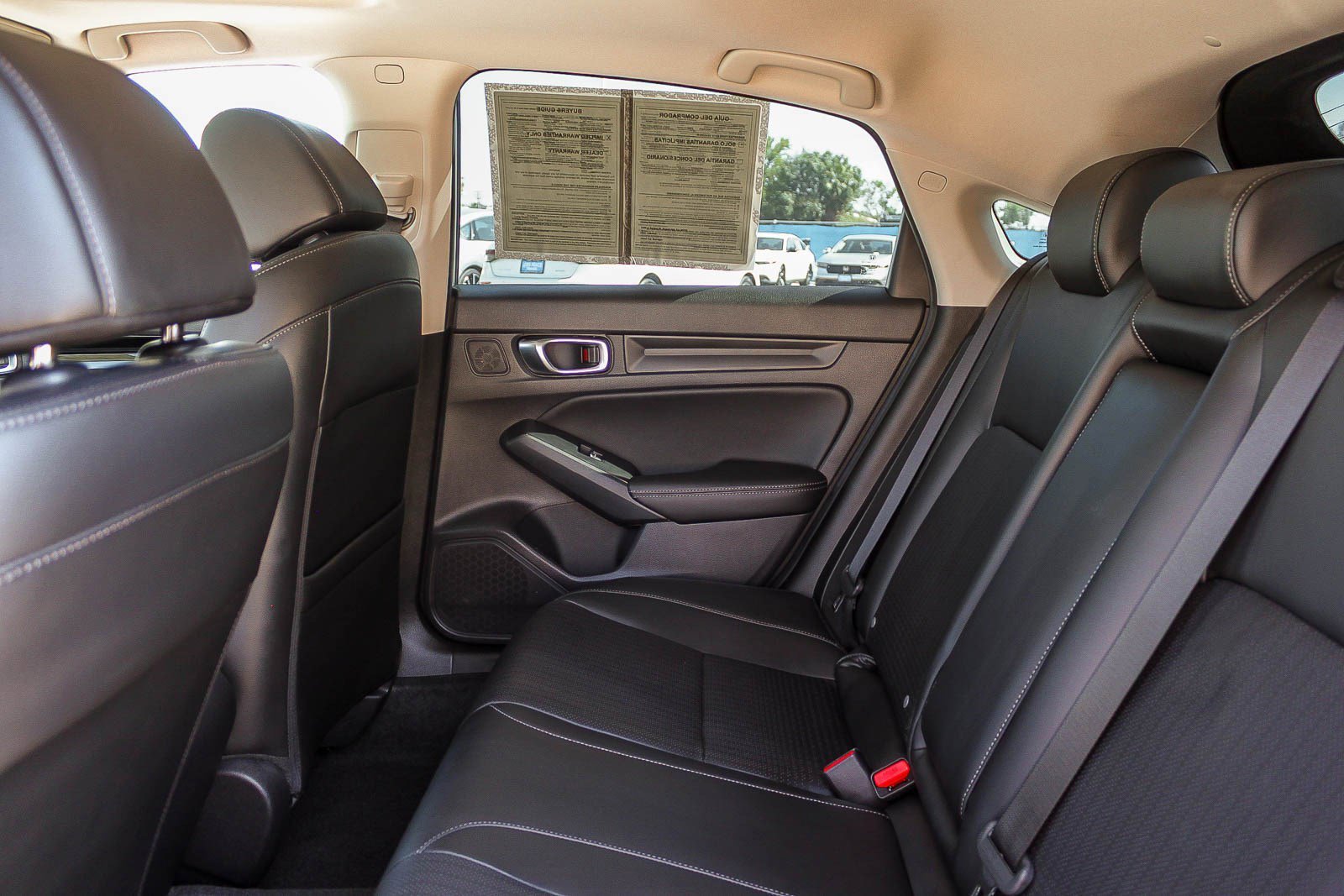 2024 Honda Civic Hatchback EX-L - Photo 19