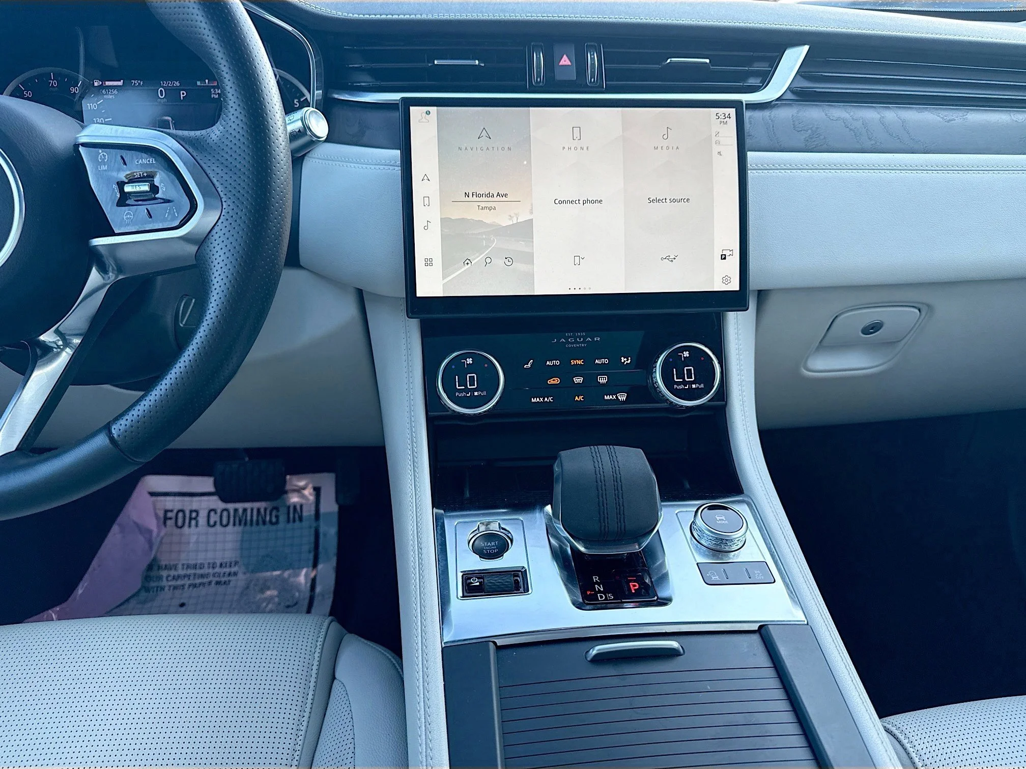 2023 Jaguar F-Pace R-Dynamic S - Photo 19