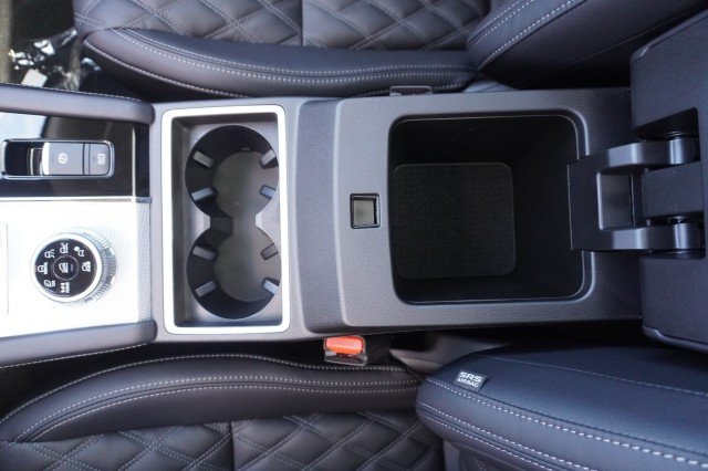 2025 Mitsubishi Outlander Plug-in Hybrid SEL - Photo 32