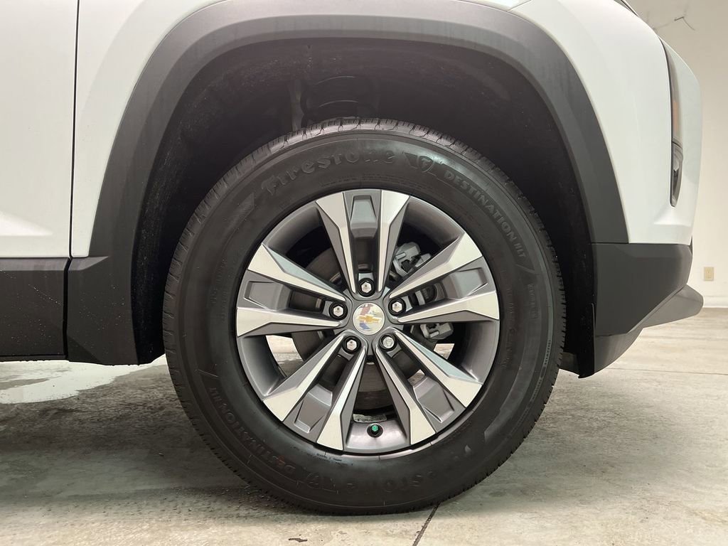 2026 Chevrolet Equinox LT - Photo 10