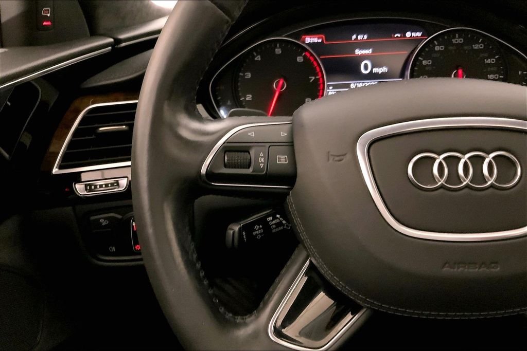 Used 2016 Black Metallic Audi L 4.0T Sport image 18