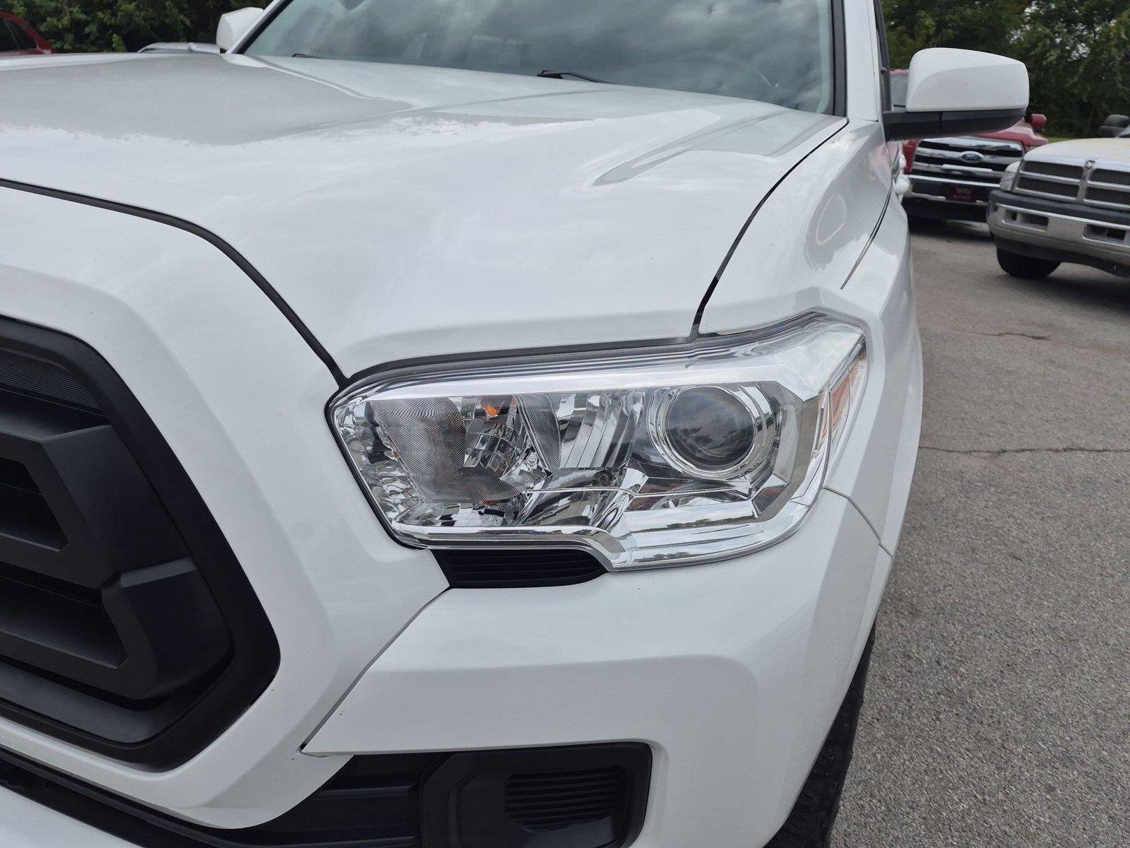 Used 2023 Ice Cap Toyota SR image 9