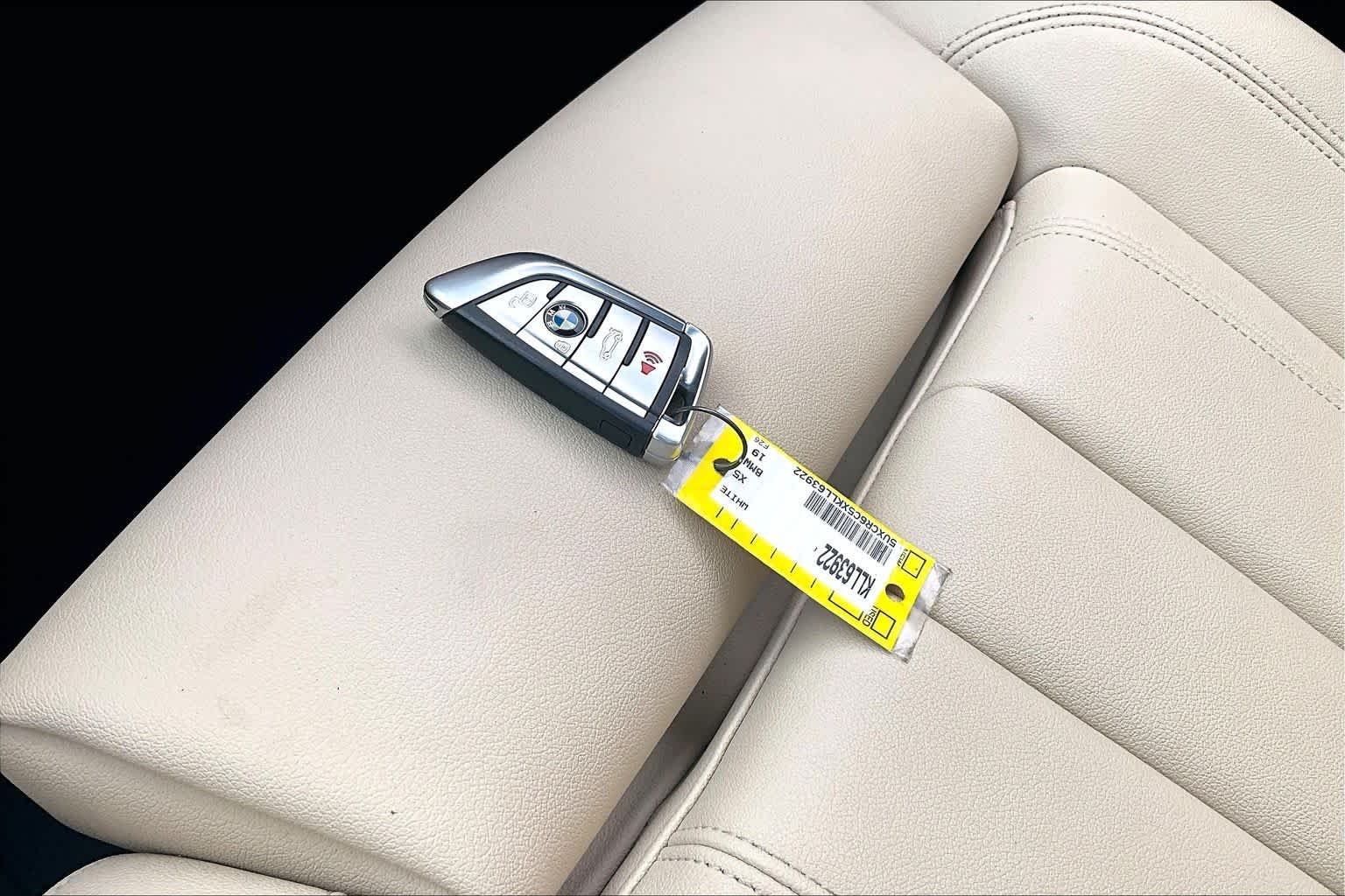 Used 2019 Alpine White BMW xDrive40i image 14
