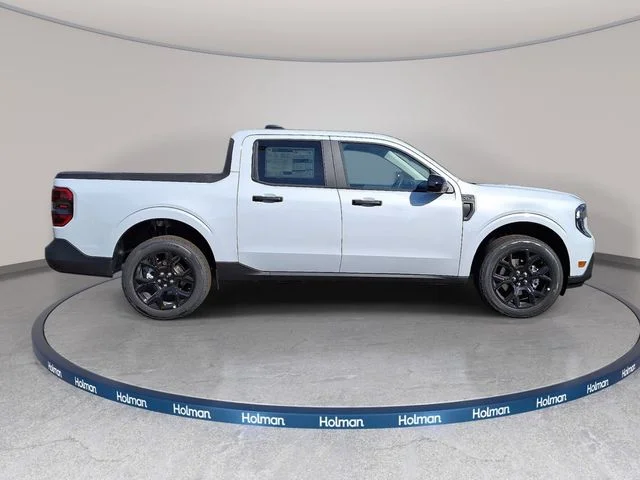 New 2026 Space White Metallic Ford XLT image 3