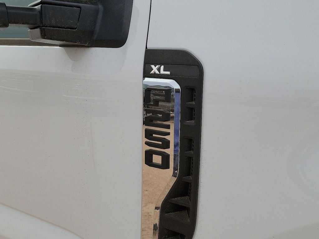 New 2026 Oxford White Ford F-250® XL image 13