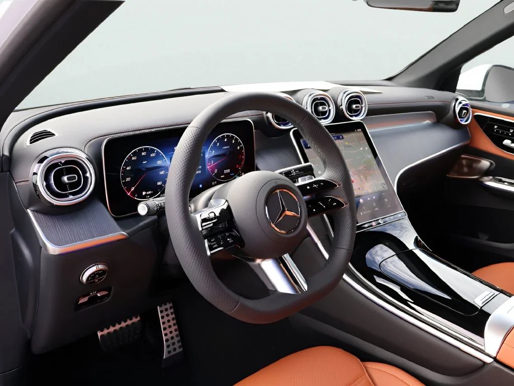 New 2027 White Mercedes-Benz GLC 300 image 17