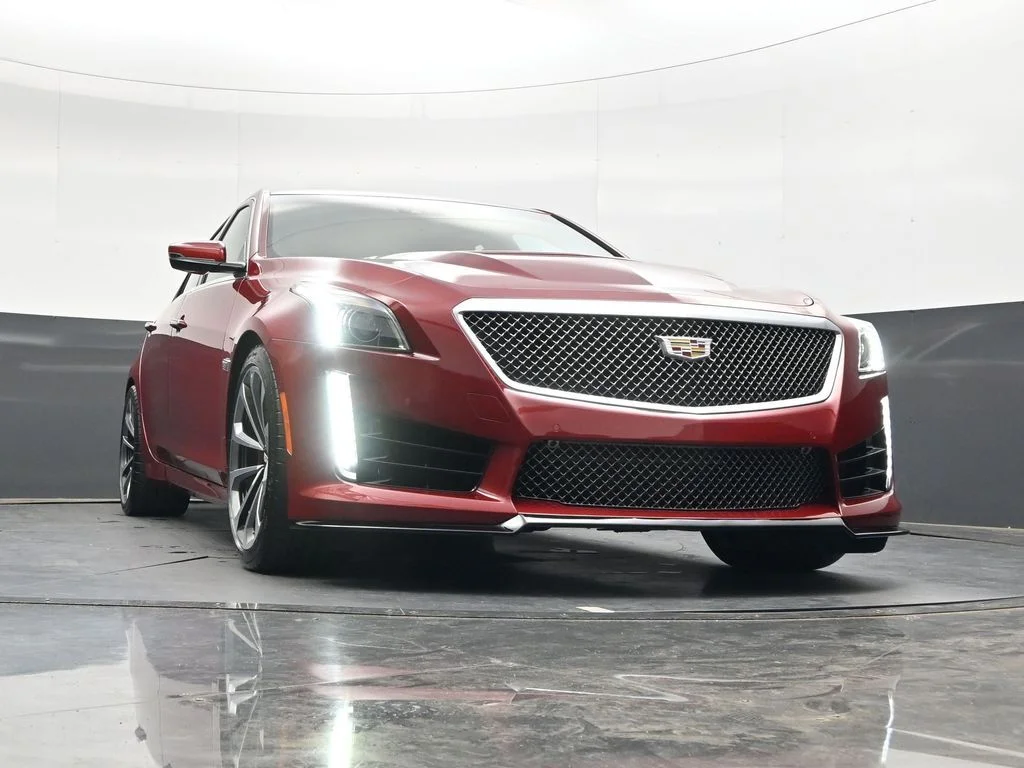 Used 2016 Red Cadillac 2SV image 46