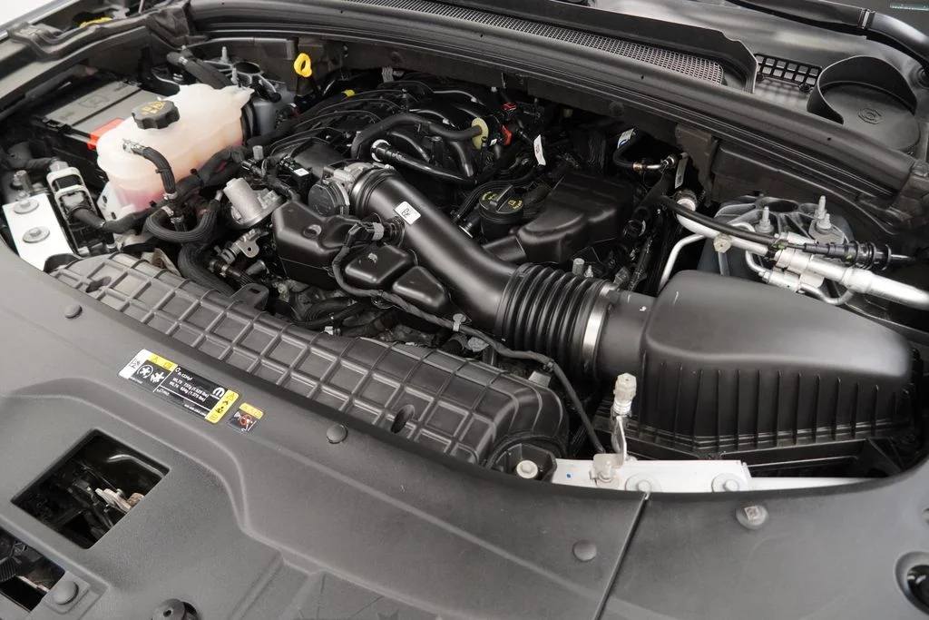 Used 2024 Silver Jeep Altitude X image 52