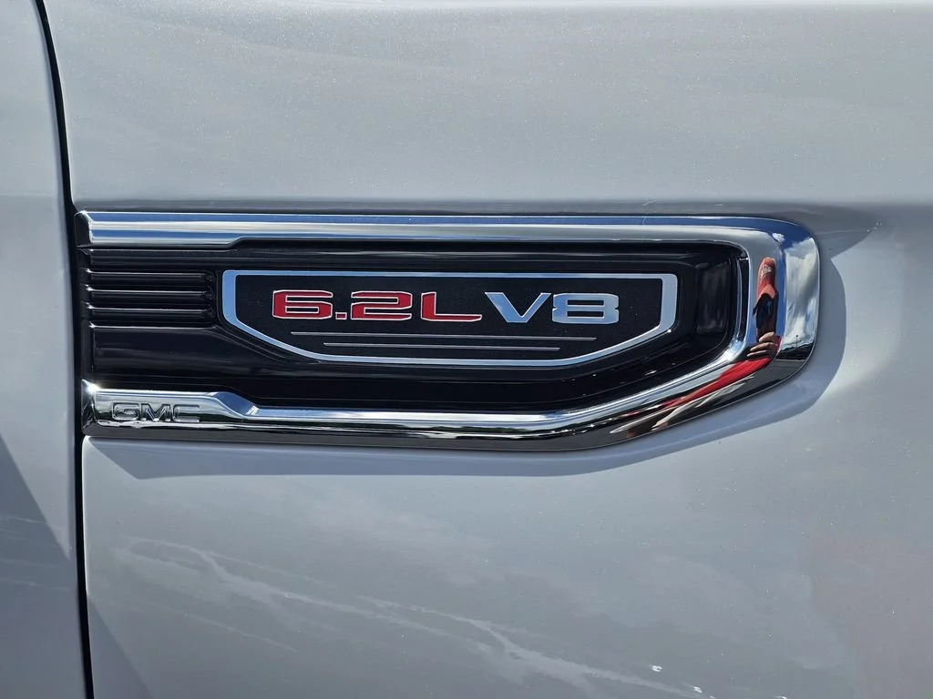 Used 2026 Glacier White Tricoat GMC Denali image 7