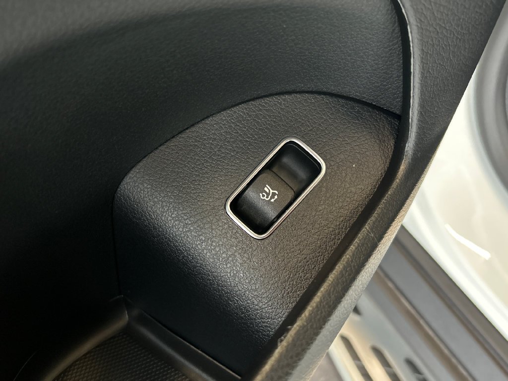 New 2027 Polar White Mercedes-Benz GLS 450 image 39