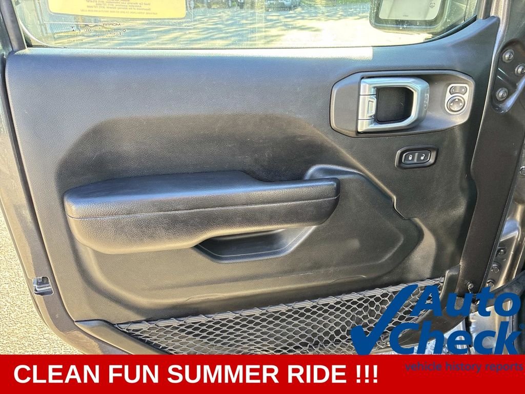 Used 2018 Gray Jeep Unlimited Sport S image 21