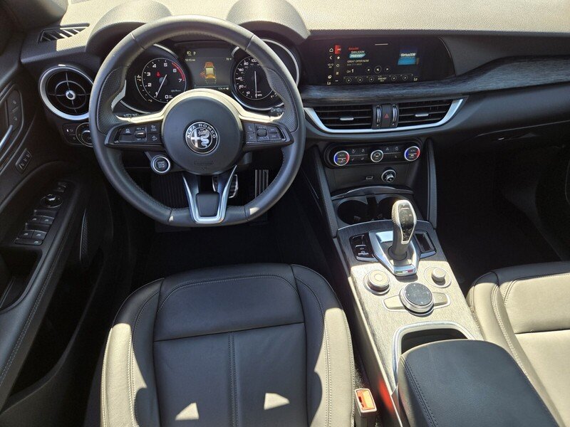 Used 2023 Black Metallic Alfa Romeo SPRINT AWD image 12