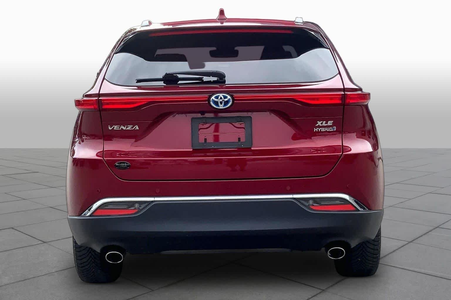 Pre-Owned 2021 Toyota Venza XLE