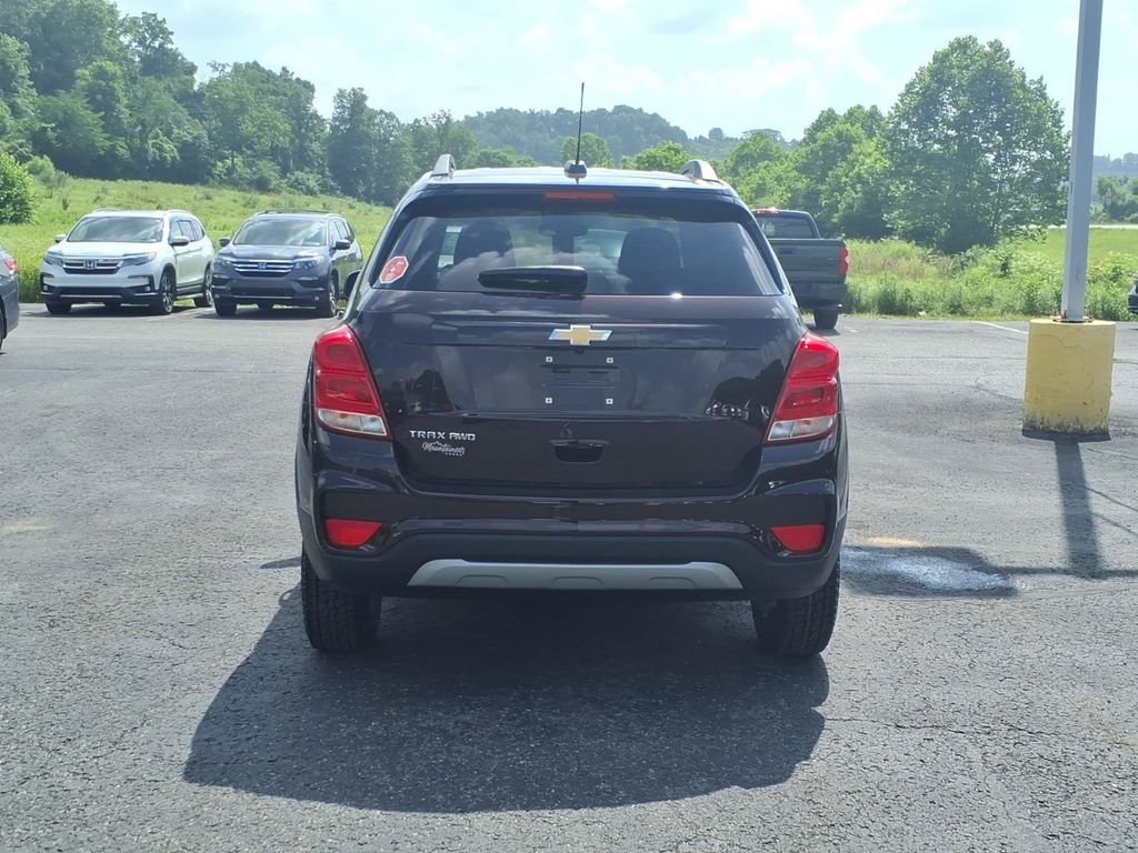 Used 2022 Red Chevrolet LT image 6