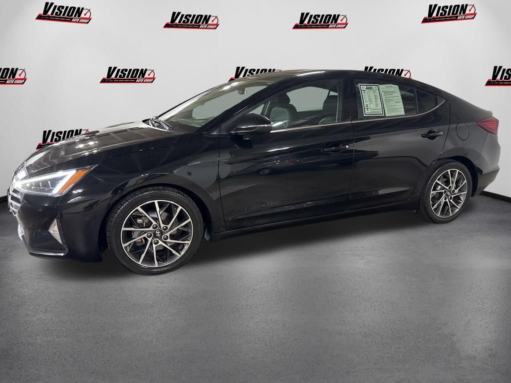 Used 2019 Black Hyundai Limited image 8