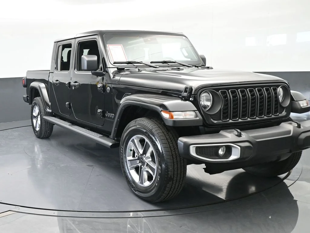 Used 2024 Black Clearcoat Jeep Sport S image 8